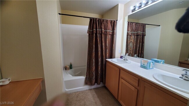 Building Photo - 47 E Agate Ave