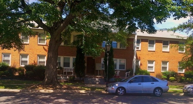 Primary Photo - 53 Egbert St