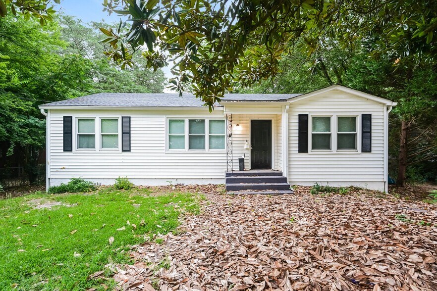 Building Photo - 156 Parkwood Ave