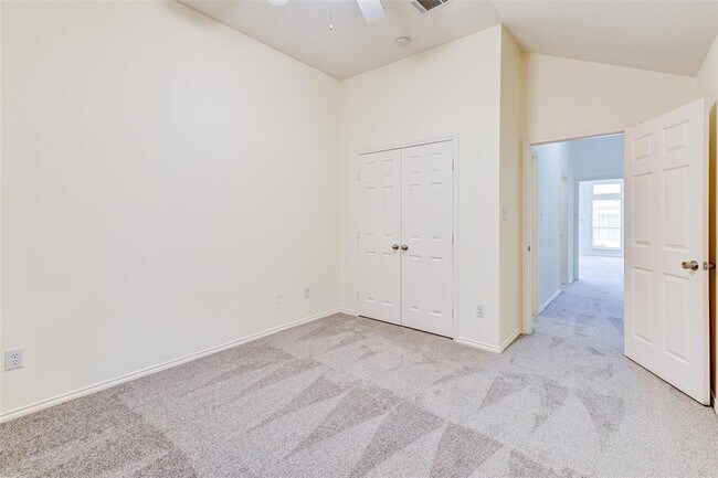Building Photo - 16206 Waiting Spring Cir