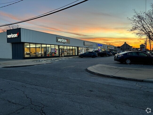 Building Photo - 22-28-28 Hempstead Tpke