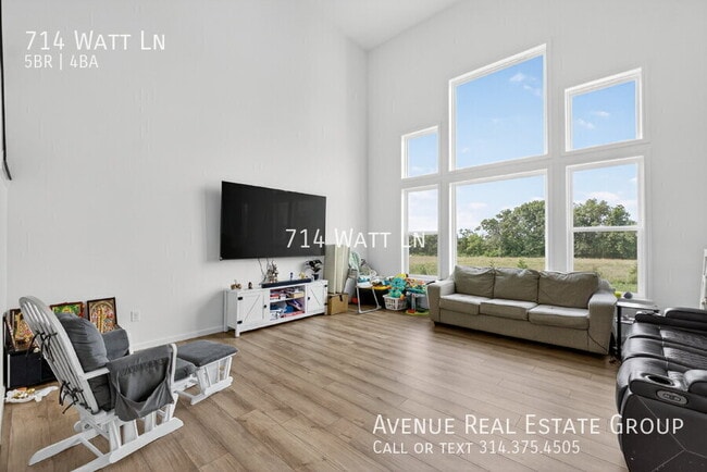 Building Photo - 714 Watt Ln