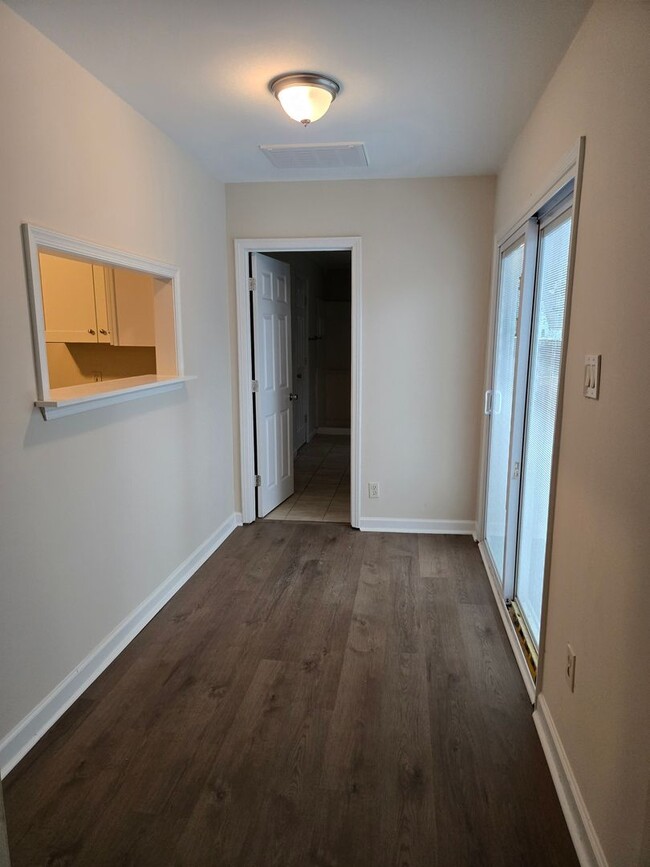 Building Photo - Lovely 3 Bedroom in Portsmouth