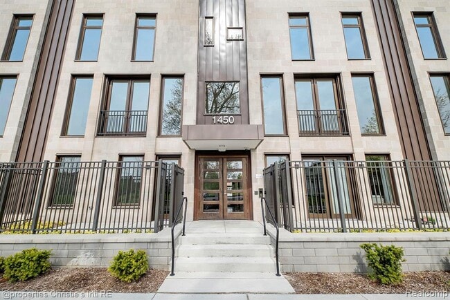 Building Photo - 1450 Townsend St