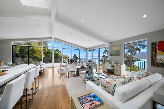 Building Photo - 30 Eucalyptus Rd