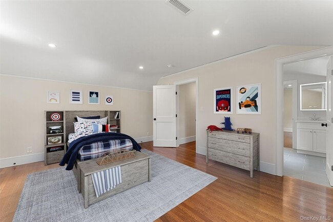 Building Photo - 211 Griffen Ave