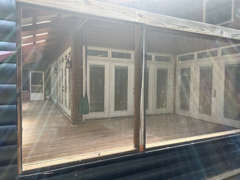 Patio and Deck. - 155 White Creek Ct