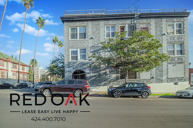 Building Photo - 1000 S Grand View St