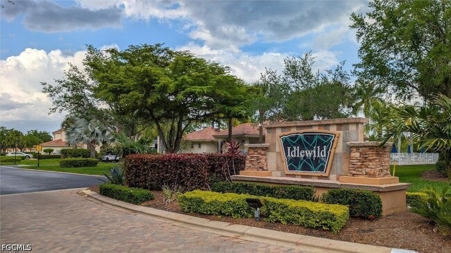 Building Photo - 3111 Meandering Way