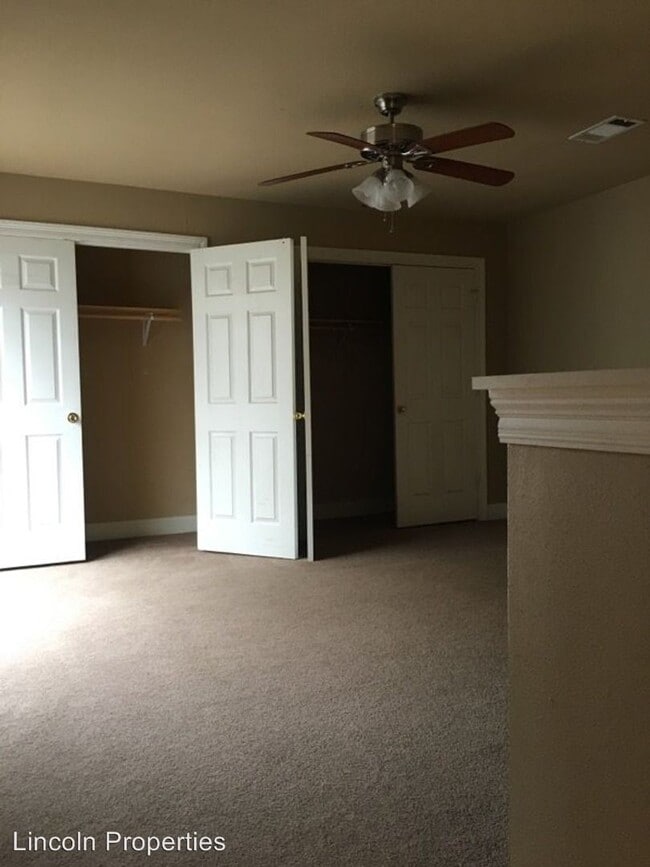 Building Photo - 209-307 Penny Ln