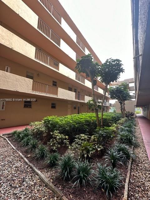 Building Photo - 403 NW 68th Ave