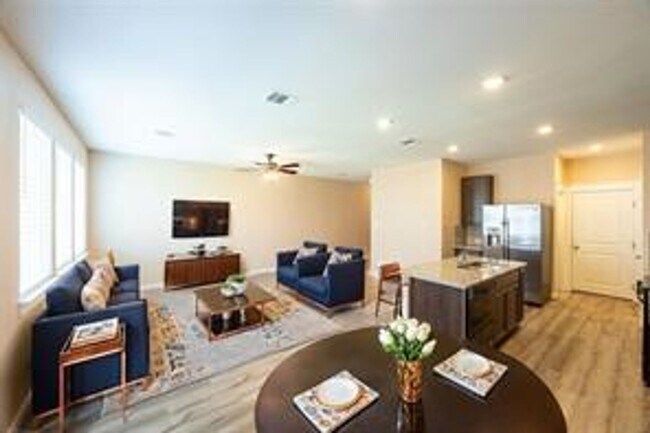 Building Photo - Spacious Condominium