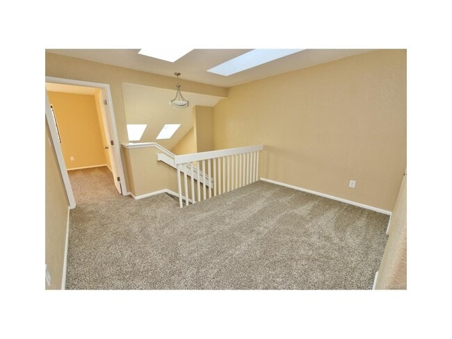 Building Photo - 8754 Allison Dr