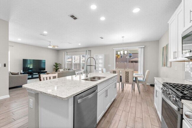 Building Photo - 3906 Heatherbrook Pl