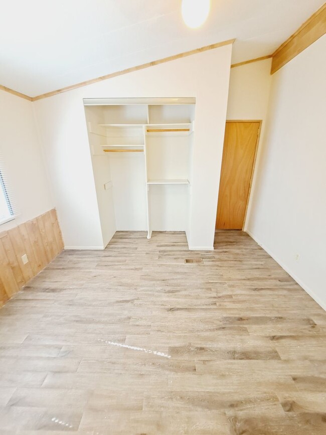 Building Photo - 2 Bedroom 2 Bathroom Trailer w/ Outdoor Sh...