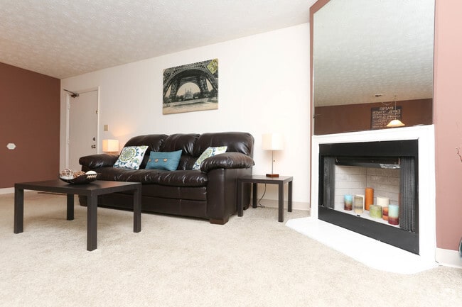 2BR, 1BA - 950 SF - Fireplace - Reserves of Madison