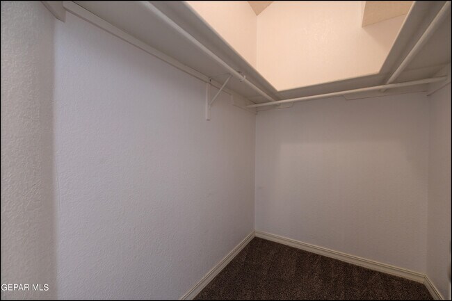 Building Photo - 7097 Tierra Roja St