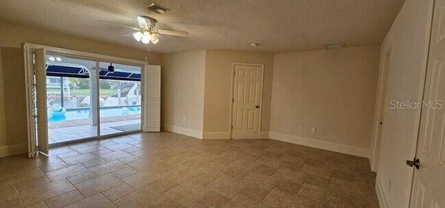 Building Photo - 2871 Coral Way