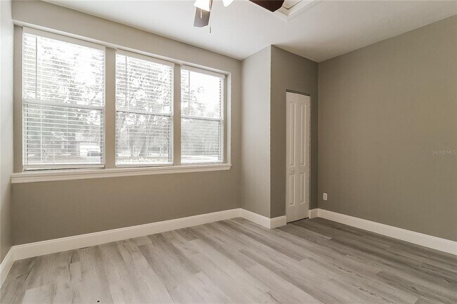 Building Photo - 105 Highland Ave