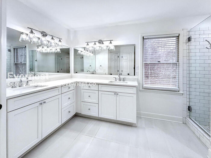 Building Photo - 1420 Calloway Ct