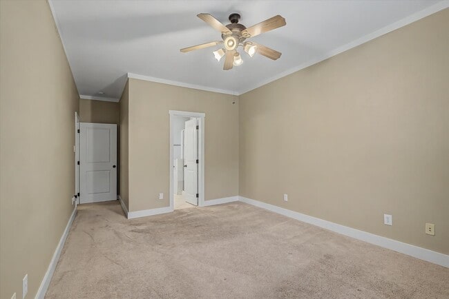 Building Photo - 98 Borondo Reach