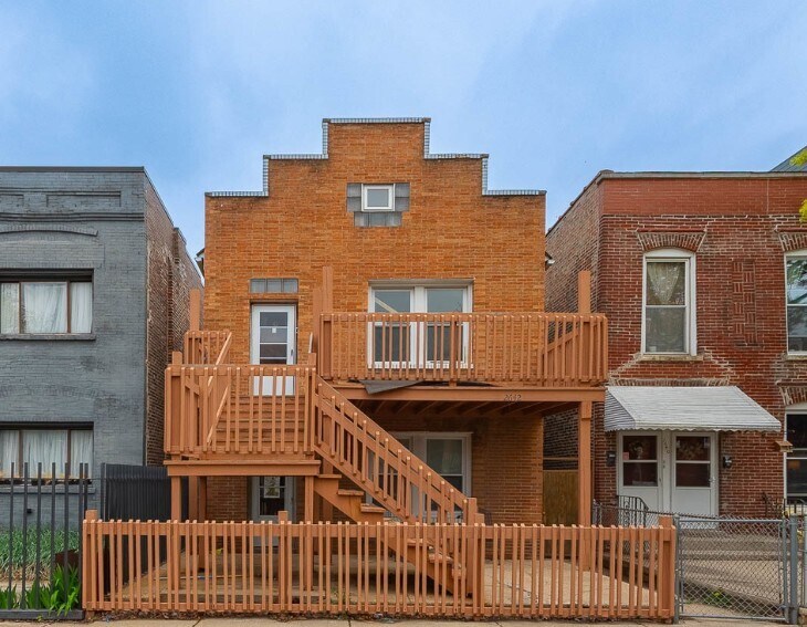 Building Photo - 2642 W Superior St