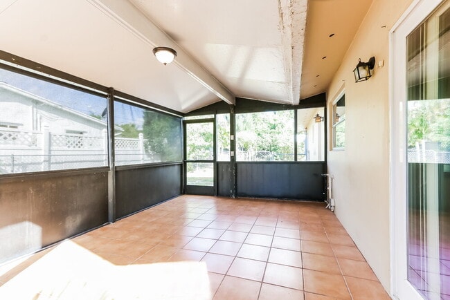 Building Photo - 201 Newcastle St