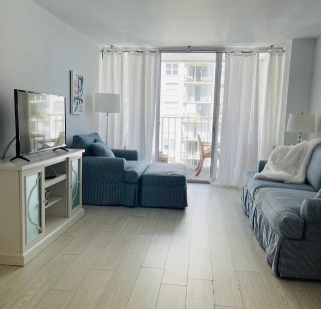 Building Photo - 111 Briny Ave