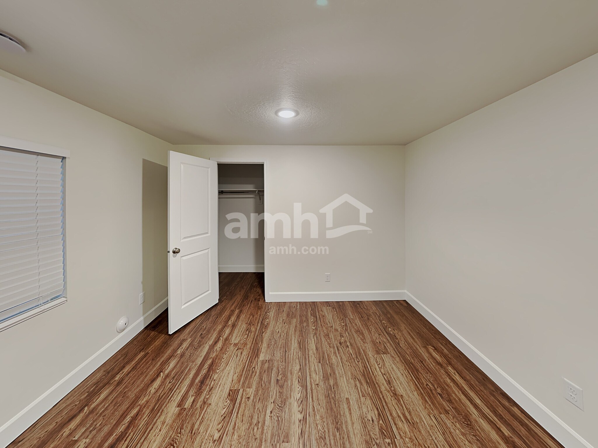 Building Photo - 6008 S Jordan Pkwy W