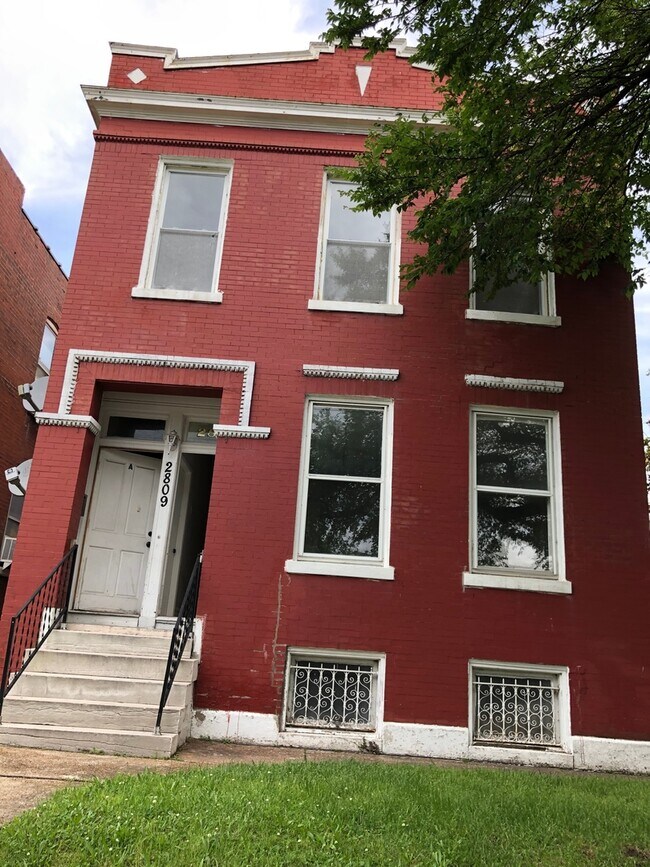 Building Photo - 2809 Sidney St