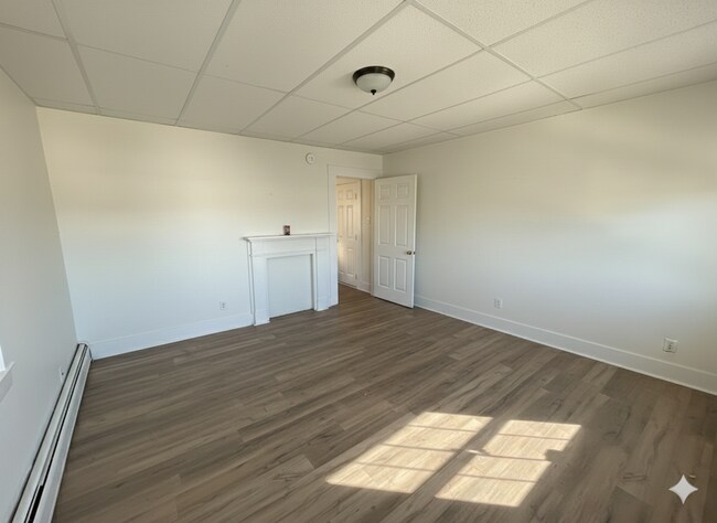 Building Photo - 22-24 Green St