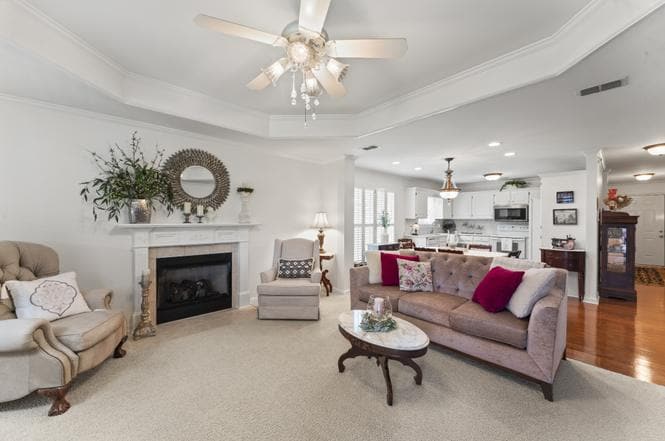 Building Photo - 2808 Stonehedge Dr