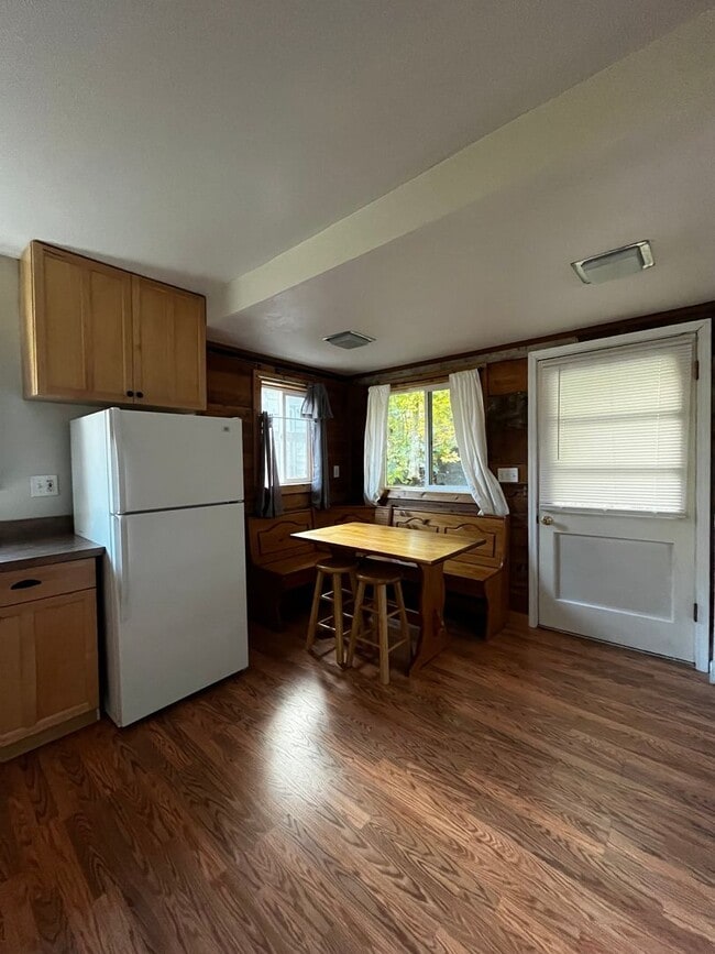 Building Photo - 2 bedroom 1 bath house with 1 car garage located in Kellogg, Idaho