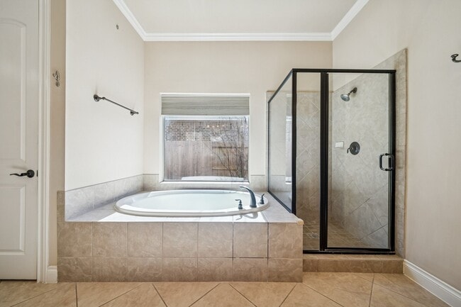 Building Photo - 8702 Stowe Creek Ln