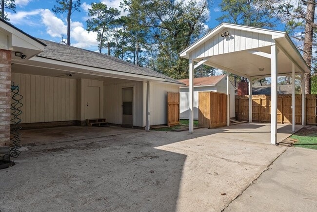 Building Photo - 20 Woody Creek Dr