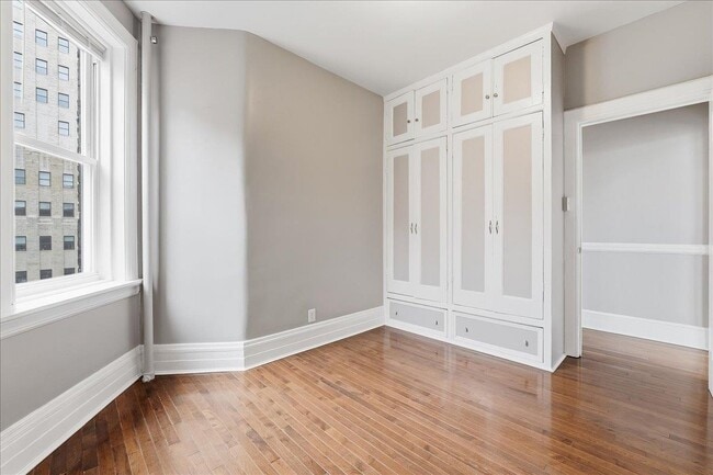 Building Photo - 134 Clifton Pl