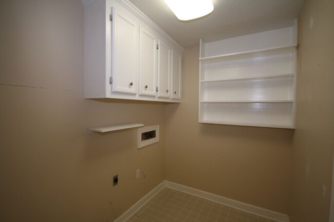 Building Photo - WONDERFUL 2-STORY HOME IN WALNUT CREEK *SP...