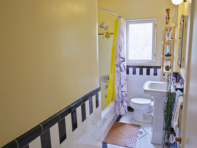 Building Photo - 2424 Tesla Ter