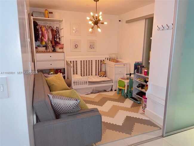 Building Photo - 900 Biscayne Blvd