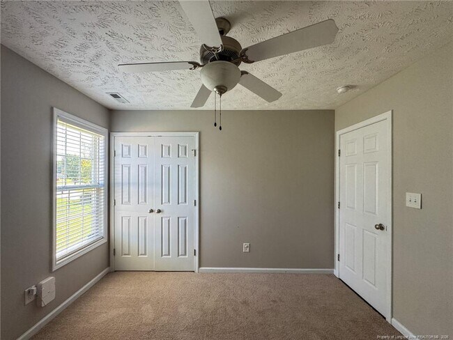 Building Photo - 136 Ivy Stone Dr