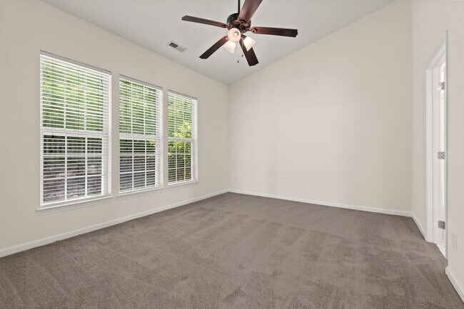 Building Photo - 2225 Gablefield Ln
