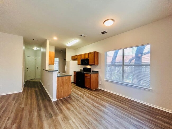 Building Photo - 12307 Abney Dr