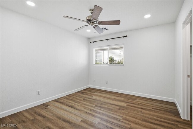 Building Photo - 11239 Tribiani Ave