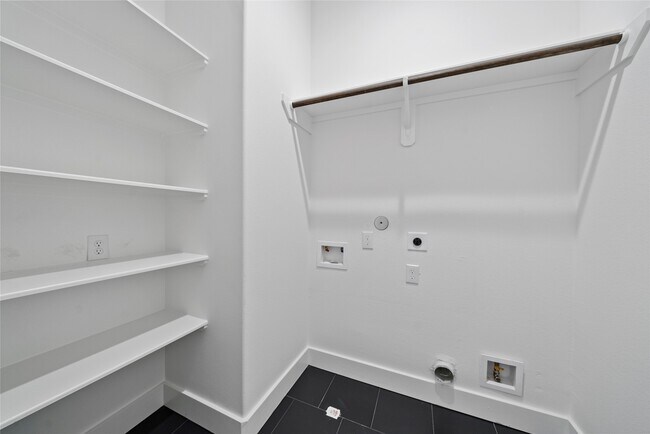Building Photo - 4519 Teton St
