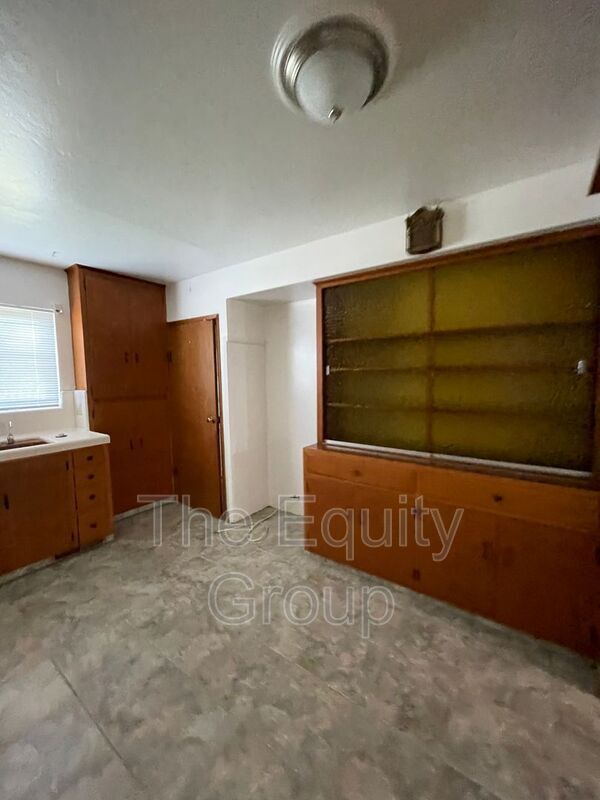 Building Photo - 14725 Hanford Armona Rd