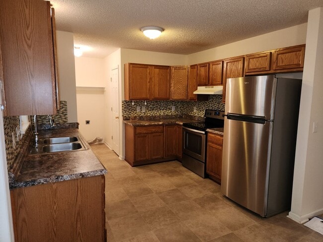 Building Photo - 3 Bedroom 2 Bath for Rent!!!