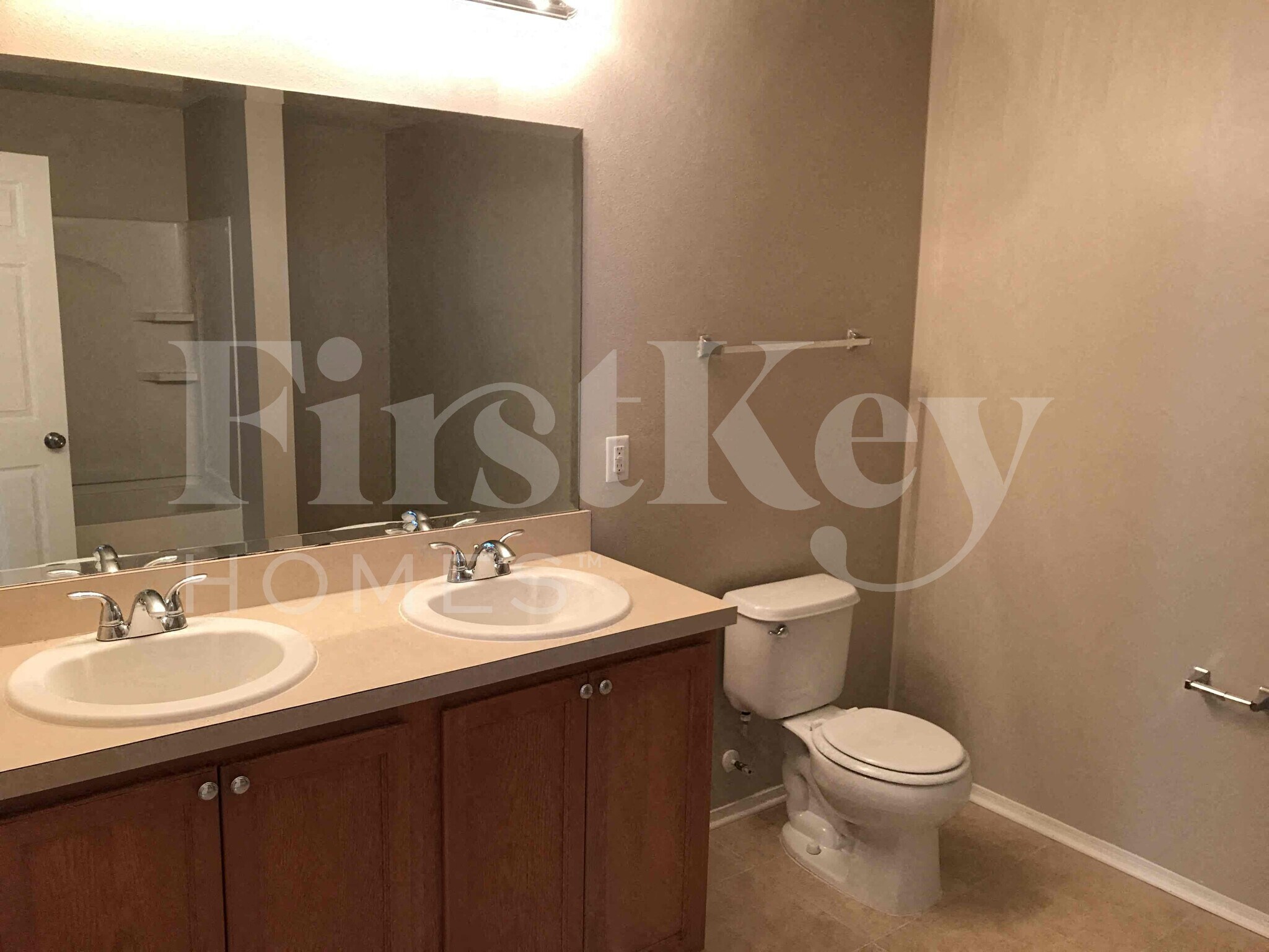 Building Photo - 5455 Sandy Shell Dr