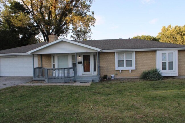 Primary Photo - 4926 Haskell Ave