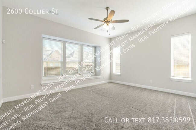 Building Photo - 2600 Collier St