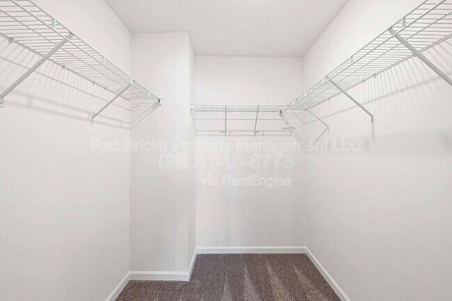 Building Photo - 2881 Yeager Dr NW